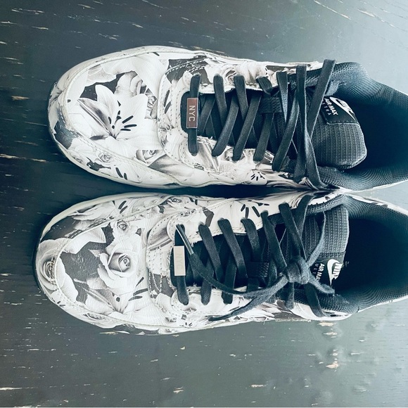 Women’s Air Max 1 Ultra LOTC QS - Picture 5 of 9